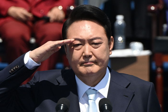 윤 대통령 “제일 문제는 물가…상승 억제책 고민해야 한다”