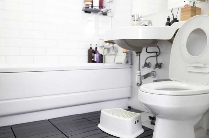 집 화장실에서 낳은 아기 살해 후 유기한 20대 미혼모 긴급체포