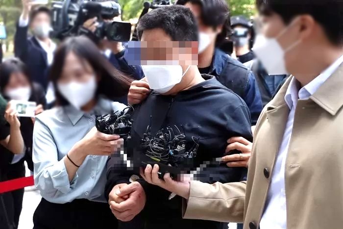 무차별 폭행으로 행인 살해한 40대 중국인, “왜 죽였냐”는 질문에 웃기만 했다