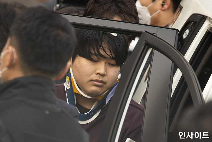 “‘박사방’ 조주빈, 아버지 임플란트 비용으로 키 6cm 키우는 사지연장술 받아”