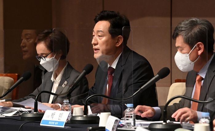 오세훈 서울시장 “장애인 버스요금 무료화 추진하겠다”