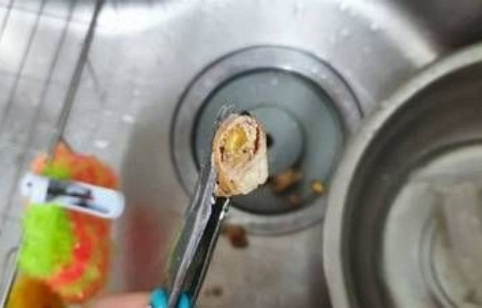 “온라인 주문한 소곱창 안에 ‘옥수수 알갱이’가 가득 차 있었습니다”