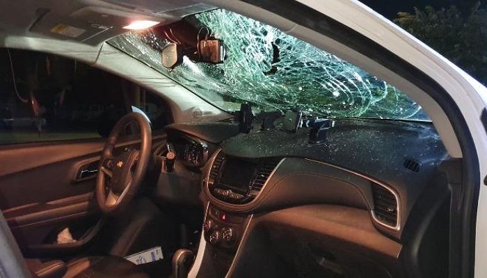 5살 아이가 탄 자동차 유리 깨부순 테러남 영상을 아빠가 공개하자, 사람들이 한 조언 (영상)