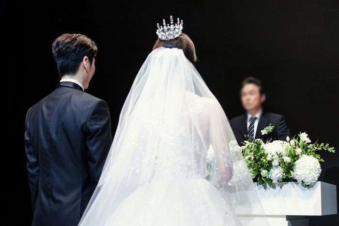 거리두기 해제 후 밀린 ‘결혼식’ 하는 커플들...올해 예식장 예약 마감