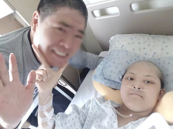 일주일 밖에 못 산다는 23살 시한부 딸 위해 머리 밀고 나타난 아빠