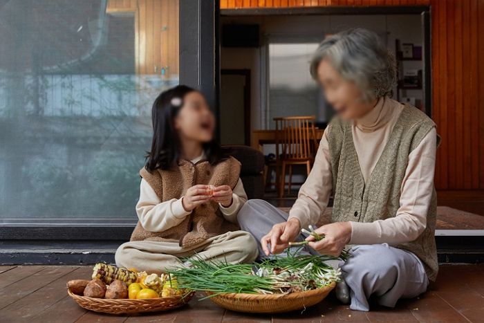 할머니가 학교·직장 생활에 힘들어하는 손주들 위해 전해주는 인생 조언 4가지