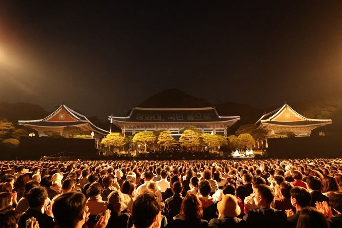 국민들이 ‘청와대’ 너무 좋아해 외국 대통령 맞이하던 ‘영빈관’ 내부까지 싹 다 개방한다
