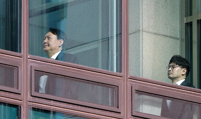 ‘줄서기’ 관심없어 검사 시절 술자리도 안 갔던 한동훈이 윤석열은 따르게 된 진짜 이유