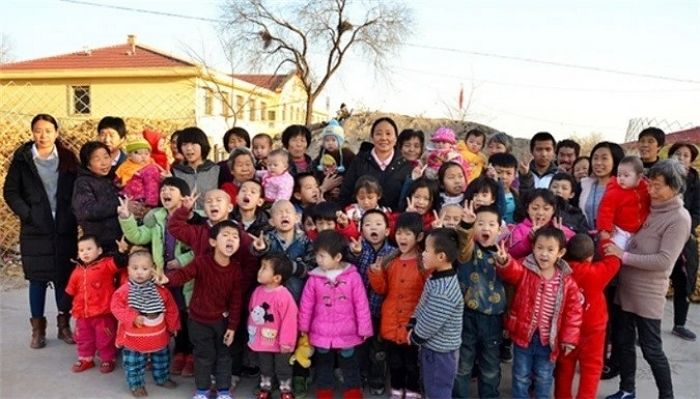 고아 118명 입양한 뒤 사람들이 보낸 ‘후원금’ 건드린 여성의 최후