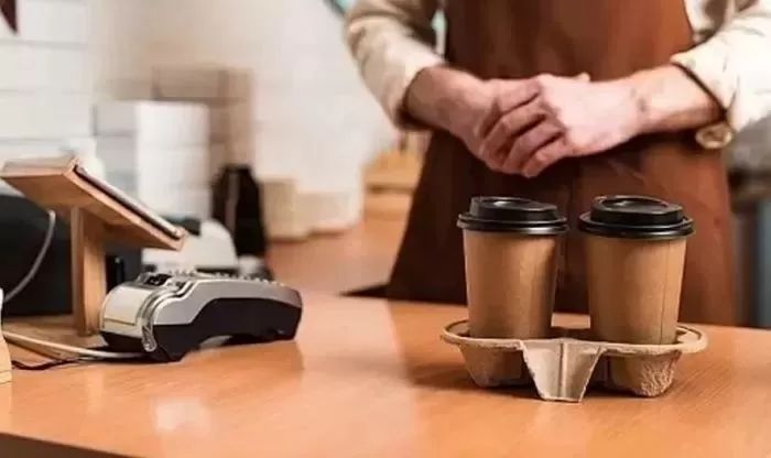 교도소 출소 19일 만에 카페 알바하는 여고생 스토킹한 40대 남성