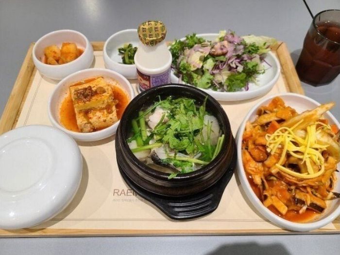 만약 내가 42억 아파트 입주민이 된다면 ‘7천원’짜리 조식 “먹는다vs안 먹는다”