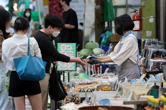 국민의힘, 손실보상 추경안 민주당 요구 수용...법인택시·버스기사 지원금 200만원→300만원