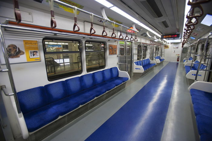 오늘(30일)부터 서울 지하철 ‘새벽 1시’까지 연장 운행...2년 만에 심야 운행 재개