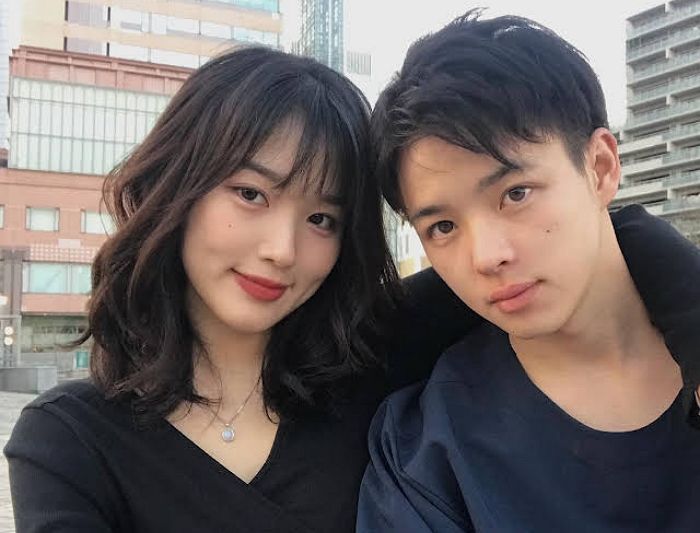 한일 커플 유튜버 ‘토모토모’ 신상 털어 일본 집 주소 박제한 여초 커뮤니티