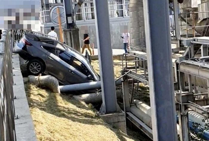 SK하이닉스 블라인드에 올라온 연습면허증으로 회사 차 운전하다 사고 낸 여직원