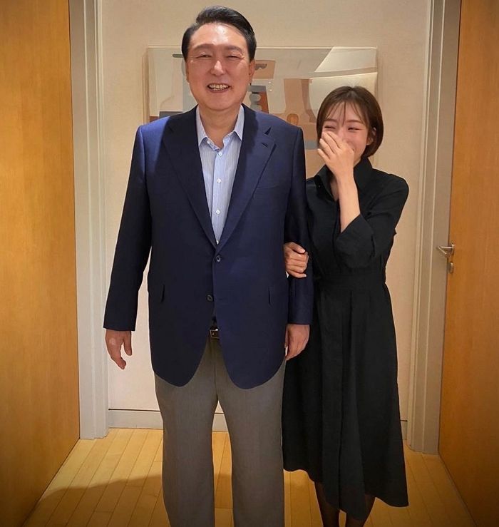 “맨얼굴의 김 여사·회색 에어리즘 입은 尹”...대통령 정장 만든 재단사가 전한 그날의 후기