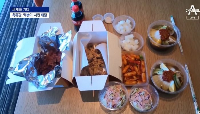 코로나 때문에 중국서 장사 안되자 ‘한국식 치킨+떡볶이’ 배달 시작한 북한 옥류관
