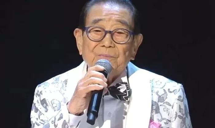 송해 선생님 장례식장에 슬리퍼 신고 나타나 “내가 양딸이다” 행패부린 여성