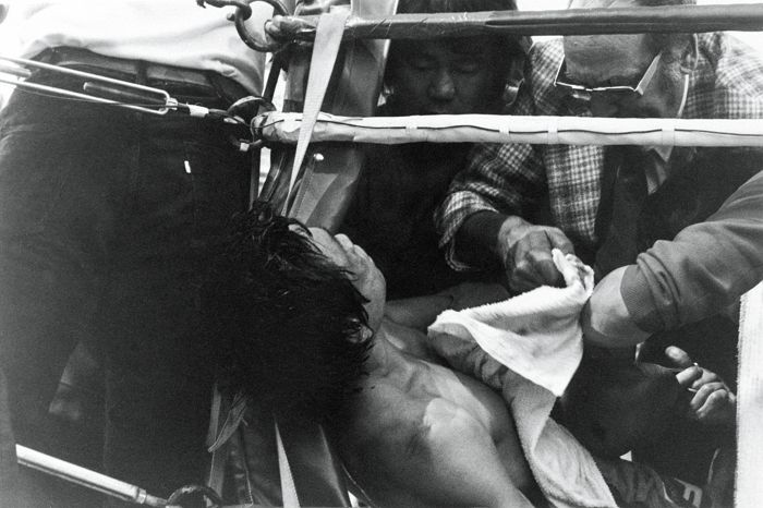 “선수와 심판까지 죽어..” 전세계 복싱 역사상 최악의 경기로 기록된 ‘한국인 복서’ 사망 경기