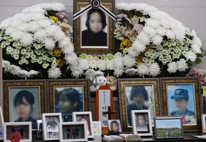 ‘故 이예람 중사 성추행’ 가해자 2심서 감형...아빠는 달려들고 엄마는 실신했다