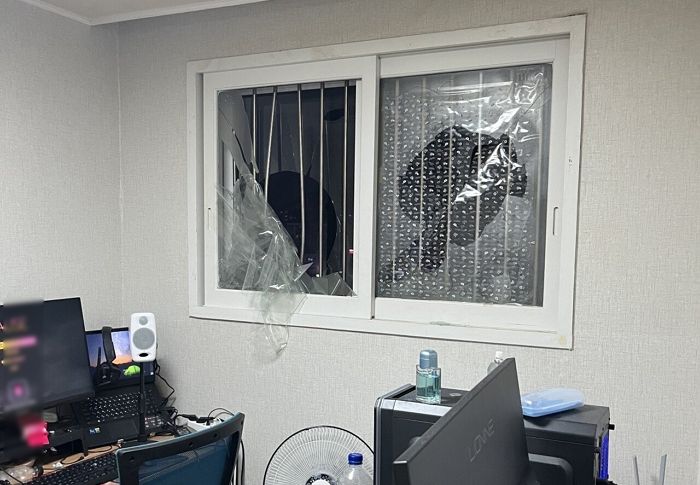 가정폭력으로 도망친 외국인 아내 숨겨줬냐며 옆집 창문 깨고 ‘묻지 마 행패’ 부린 이웃집 남성