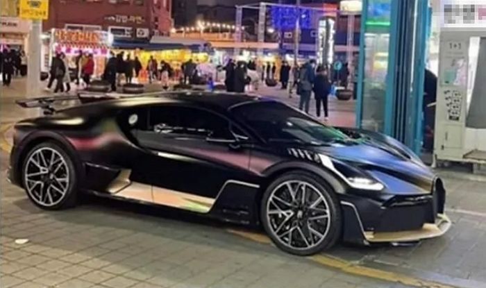 부산에서 포착된 전세계 단 40대만 존재한다는 100억짜리 슈퍼카의 정체