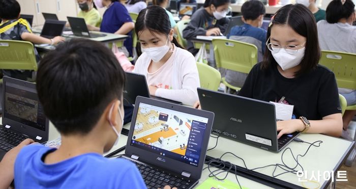 월드비전, 메타버스 통해 난민촌 직접 체험 해보는 세계시민교육을 진행