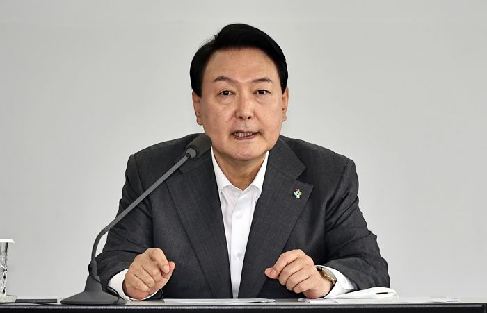 윤석열 대통령, 부정평가 47.9%·긍정 47.6%...취임 후 첫 데드크로스