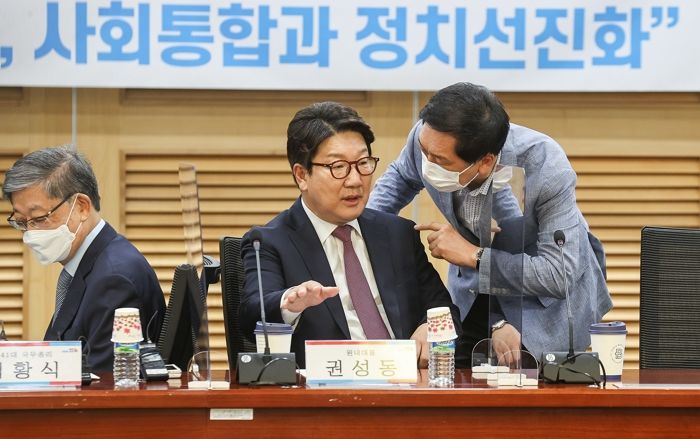 국힘 권성동 “민주당, 대선 때 고소 취하 요구...우리가 고발한 건 이재명 뿐”