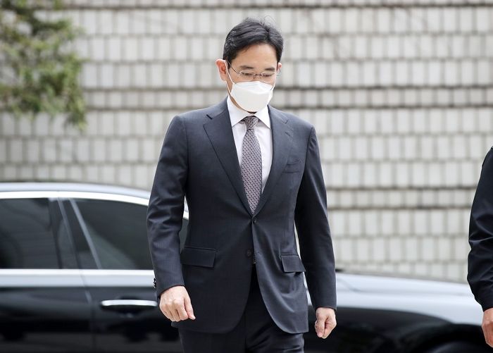 만 54세 생일에도 법원 출석해 재판 받은 이재용 부회장