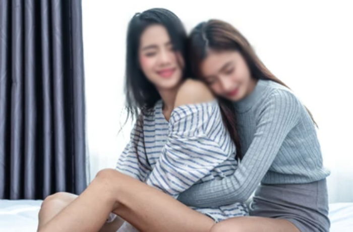 “여자랑 한 건 바람 아니다”...여자랑 호기심에 ‘성관계’했다가 남친에게 걸린 여친의 변명