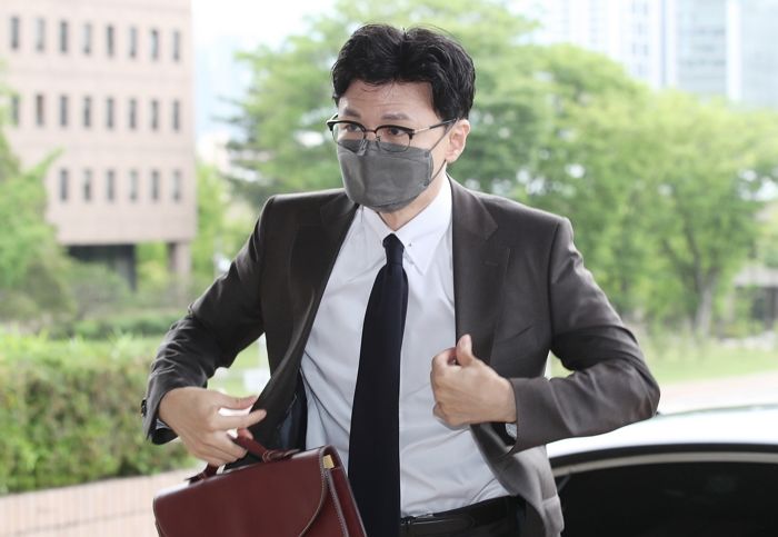 한동훈 장관, 미 FBI 출장 앞두고 “일등석 예약하지 말라” 지시