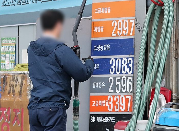 유류세 인하에도 기름값 ‘7주 연속’ 상승...정부 ‘가격 담합’ 조사 착수