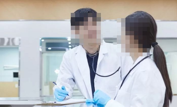 버스에서 같은 대학 동아리 女회원 잠들자 성추행·불법 촬영한 명문대 의대생 체포