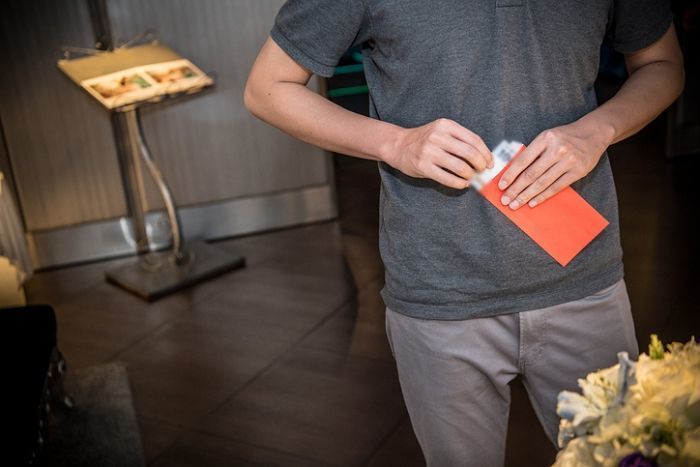 전 직장 동료 결혼식 찾아간 남성이 ‘1천원 봉투’ 내고 식권 받아갔던 이유