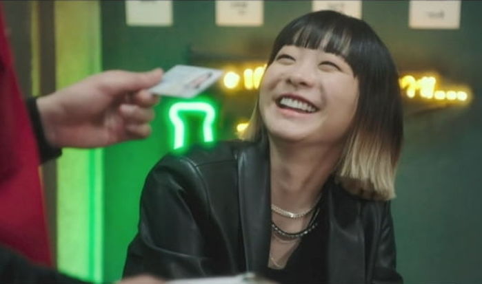 내일(29일)부터 주민등록증 없이 ‘핸드폰’만 있으면 편의점서 술 살 수 있다