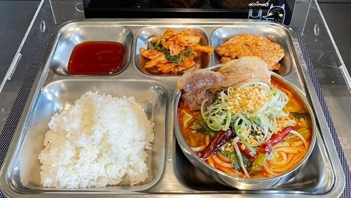 ‘부실 급식’ 논란 일었던 육군이 9사단 예하부대 장병들에게 제공한 급식 퀄리티 (사진 9장)