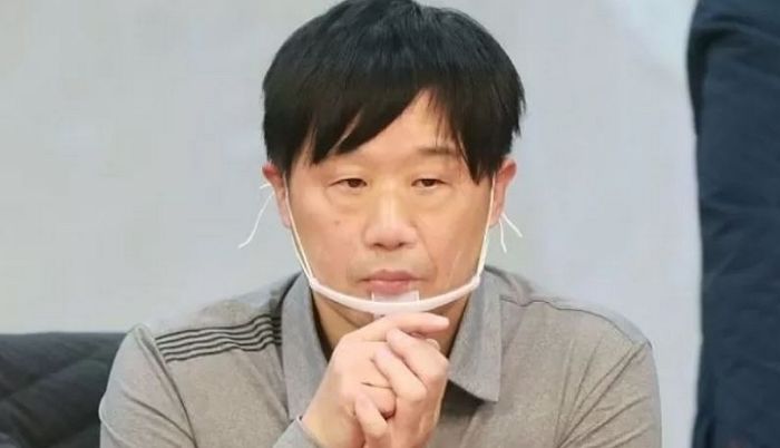 서민 교수가 공개한 문재인 전 대통령 내외와 윤석열 대통령 내외의 해외 순방 비교 사진