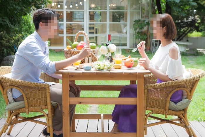 카페 가서 ‘Grapefruit ade’ 보고 ‘포도 에이드’ 달라고 했다가 창피 당한 소개팅남