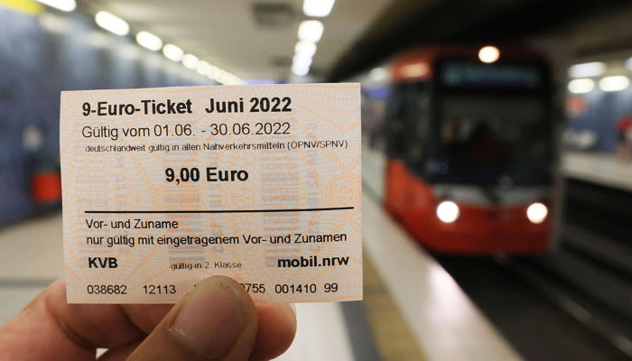 한국에도 도입해달라고 난리 난 독일의 12000원짜리 대중교통 무제한 이용권