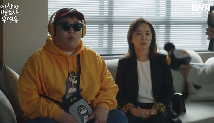 본업 배우도 아닌데 출연하는 드라마마다 ‘대박’치고 있는 유튜버 (영상)