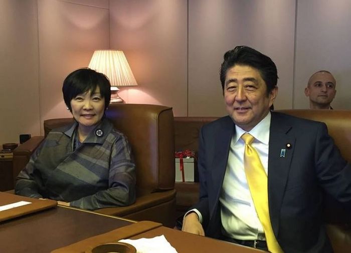 “아내, 자막 없이 한드 본다고 자랑”...한국 정치인이 기억하는 아베의 마지막 모습