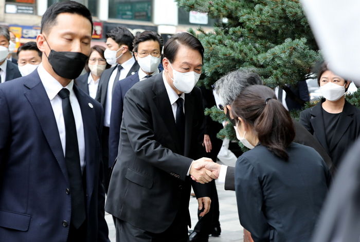 尹대통령, 아베 신조 전 일본 총리 분향소 조문