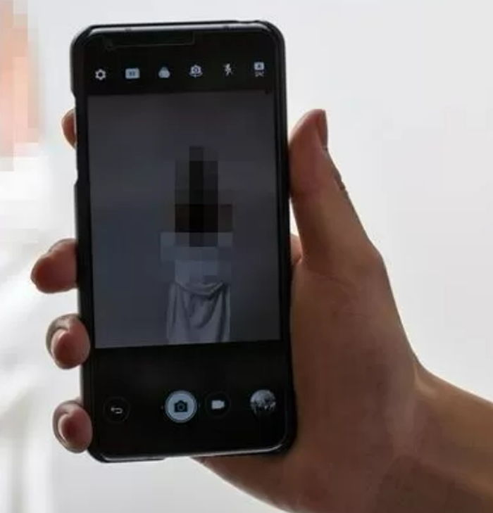 샤워하다 ‘찰칵’ 소리 들은 전남 여교사, 범인은 위층에 사는 동료 남교사