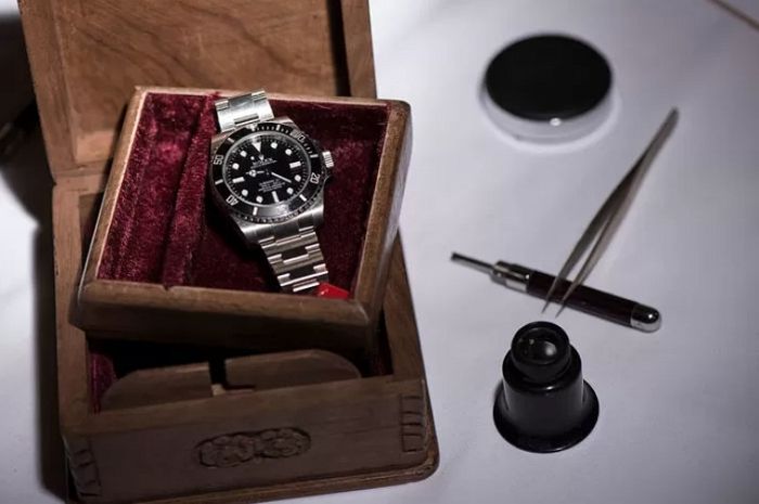 행정고시 합격한 뒤 여친이 사준 ‘롤렉스’ 챙기고 환승이별한 남자친구