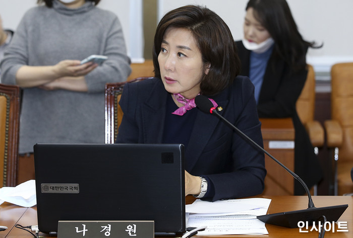 나경원 “김건희 팬클럽, 정말 눈에 거슬려...빨리 선 그었어야”