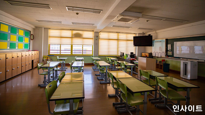 한 학기에 담임선생님만 7명 바뀐 어느 초등학교 3학년 학생들 (영상)