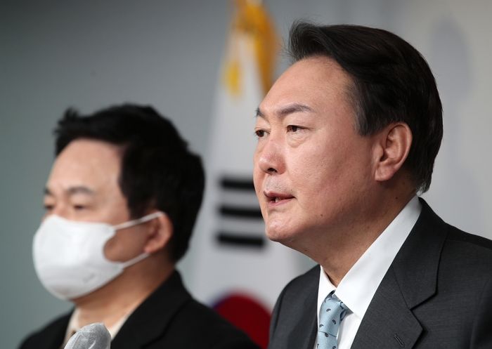 경찰, 김건희 여사 ‘명품 쇼핑’ 루머 퍼트린 유포자 잡는다