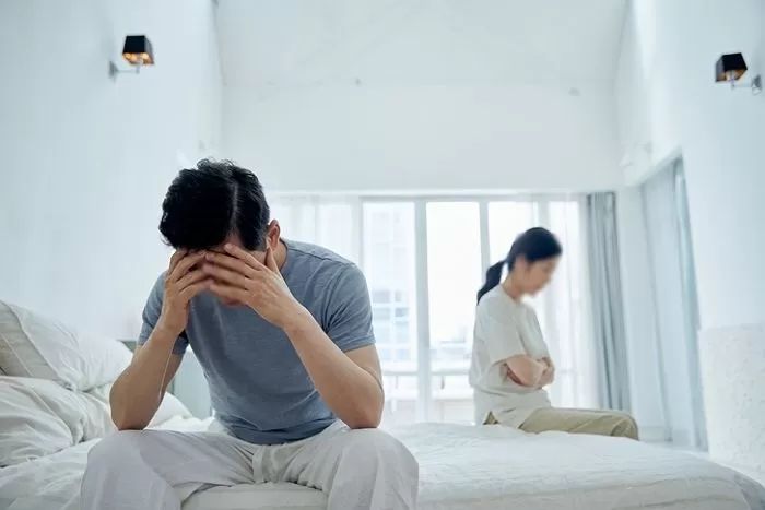 결혼 약속한 여친, 퇴직금 1천만원으로 유럽 한달살이...“내돈내살 vs 이기적”