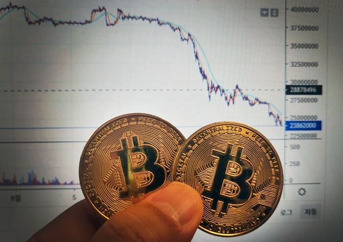 계좌로 입금된 ‘출처 불명’ 비트코인 8천만 원 홀랑 써버린 20대 ‘무죄’